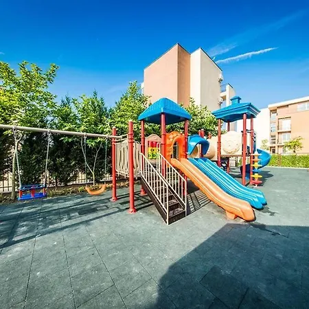 Studio В Апарт-Отеле «Holiday Fort Golf Club» * Sunny Beach